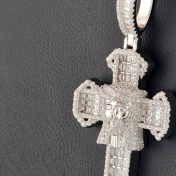 Sterling Silver 925 Cross Necklace with Jesus Face  Religious Pendant - Picture 9 of 12